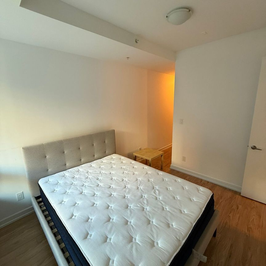 For Lease - 377 Madison Avenue Unit# 213, Toronto, Ontario - Photo 1