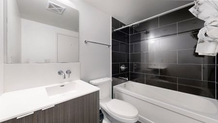 For Lease - 100 Harbour Street Unit# 1210, Toronto, Ontario - Photo 4