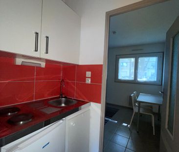 Location Appartement 1 pièce 16m² - Photo 2