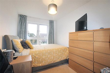 2 bedroom apartment to rent - Photo 3