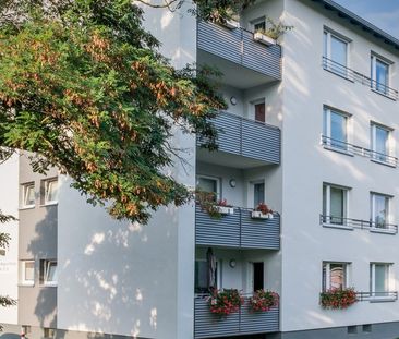 Familienfreundlich wohnen in Fallersleben – mit Balkon und Blick in... - Foto 1