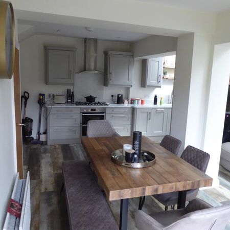 35 Winters Gardens, Omagh, BT79 0DZ - Photo 3