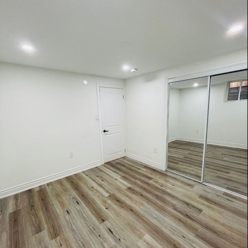 For Lease - 14 Niles Court Unit# Basement, Brampton, Ontario - Photo 1