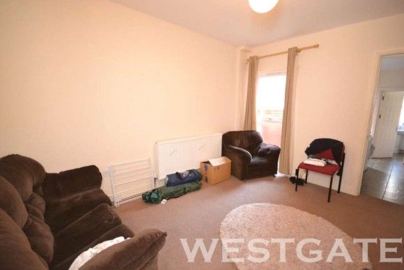 6 Bed - Pitcroft Avenue, Reading - Photo 1