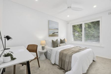 Stylish Apartment Retreat with Leafy Views - Photo 4