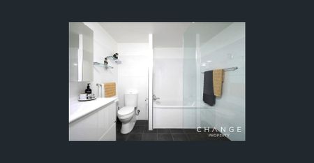 3 Bedroom unit with Pool in complex - Photo 5