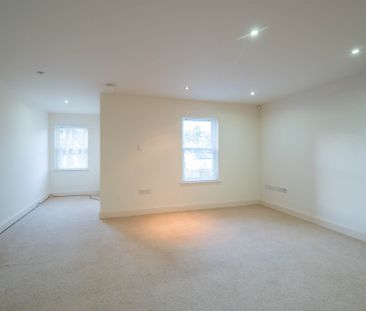 33 Sandown Manor, 84a Sandown Road, Belfast, BT5 6GQ - Photo 1