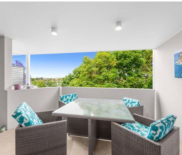 202/27 Ekibin Rd, Annerley, Qld 4103 - Photo 2