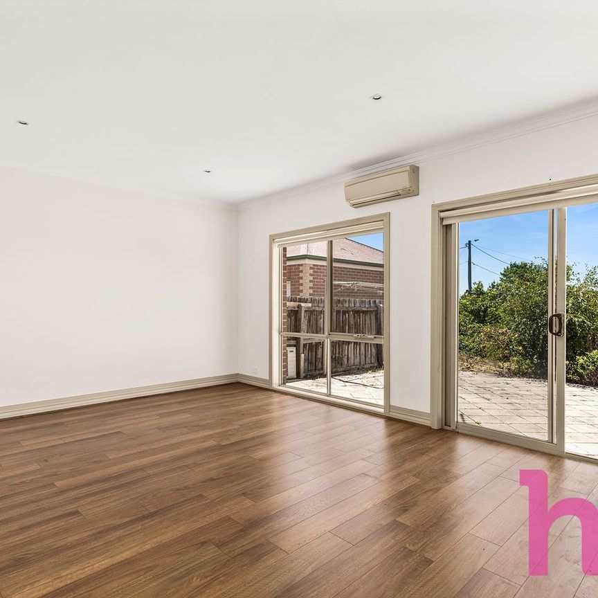 Modern, Stylish Two-Bedroom Home - Photo 1