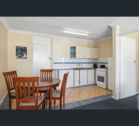 15/1 Douro Road, South Fremantle, WA 6162 - Photo 2