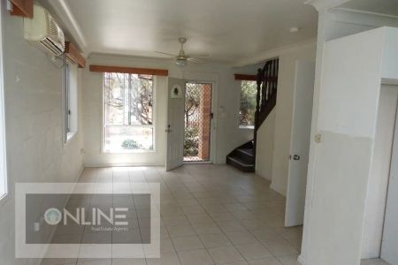 “3 Bedroom Townhouse nestled in a lovely quiet complex” - Photo 4
