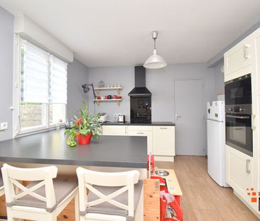 Location Maison 5 pièces 77m² - Photo 6