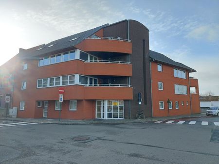 GEZELLIG APPARTEMENT MET 1 SLPK EN TERRAS NABIJ HET CENTRUM VAN GULLEGEM. - Photo 5