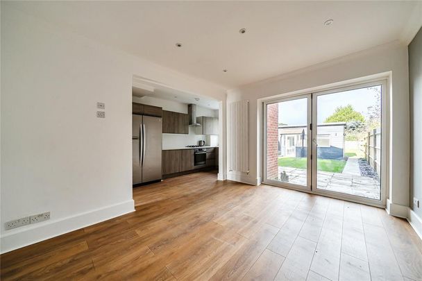 3 bedroom semi-detached house to rent - Photo 1