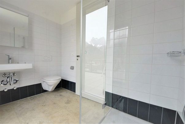 Modern attic apartment in a good location - Photo 1