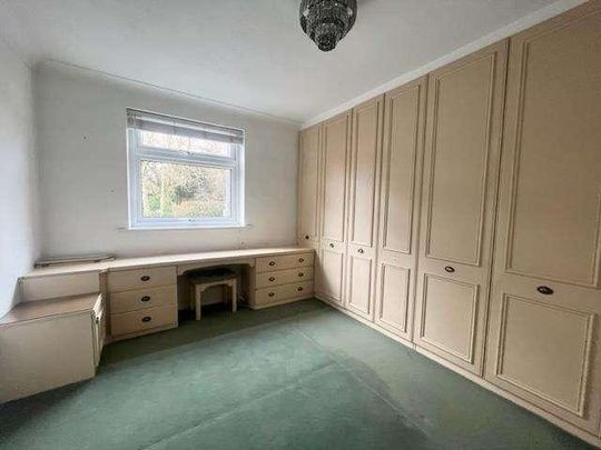 Lisvane Road, Llanishen, CF14 - Photo 1