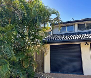 1/40 Sunbird Street, Burleigh Waters QLD - Photo 6