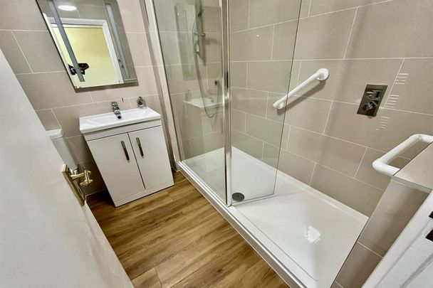 Marine Parade, Worthing - Photo 1