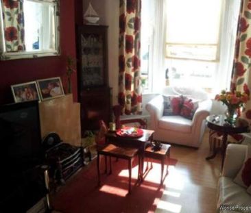 2 bedroom property to rent in London - Photo 4