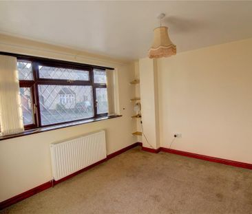 3 bedroom detached house to rent - Photo 3