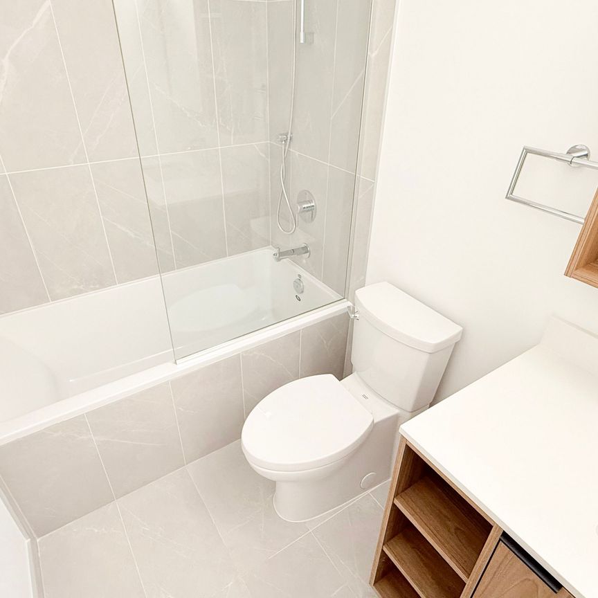 For Lease - 1037 The Queensway N/A Unit# 617, Toronto, Ontario - Photo 1