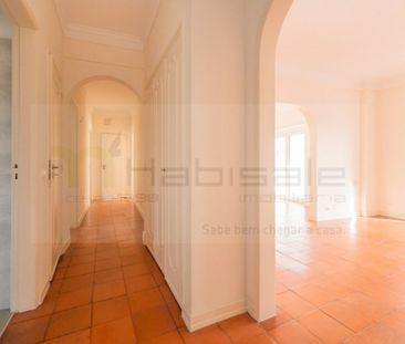 3 room luxury Apartment for rent in Cascais e Estoril, Portugal - Photo 3