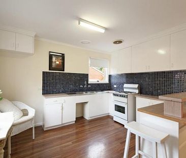 2/1 McKinnon Road, Mckinnon - Photo 3
