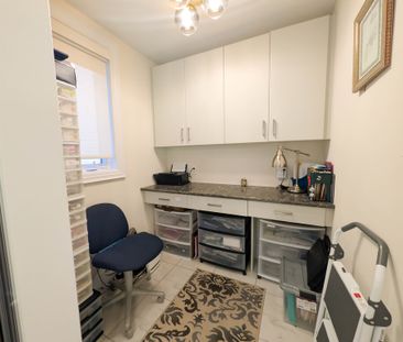 7868 Odell Cres, Niagara Falls - Stunning 4 Bedroom Main Unit - Photo 4