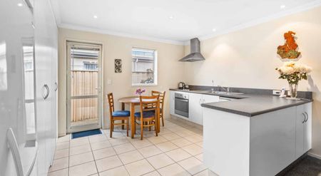Great Mosgiel Townhouse - Photo 3