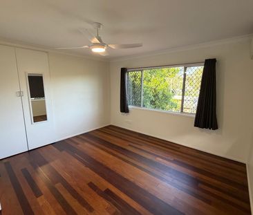 Neat & Tidy Highset Home – Comfortable Living with Space & Convenience - Photo 4