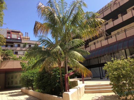 Apartamento T1 para arrendamento sem móveis em condomínio no centro do Estoril - Photo 1