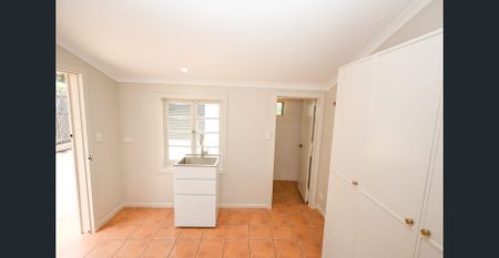 28 Power Street, Wavell Heights, Qld 4012 - Photo 3