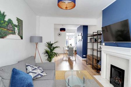 Wainwright Grove, Liverpool, L19 - Photo 2