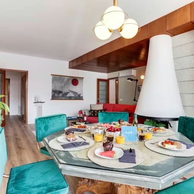 Carrer del Comte Borrell, Barcelona, Catalonia 08015 - Photo 1