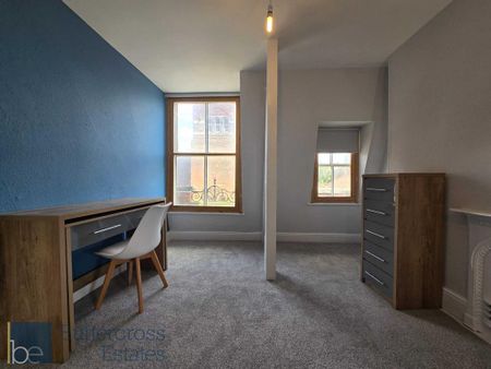 1 bedroom in a house share to rent - Photo 4
