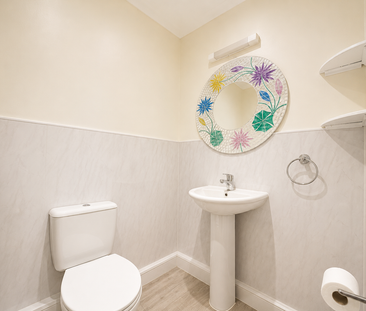 2 bedroom apartment to rent - Photo 5