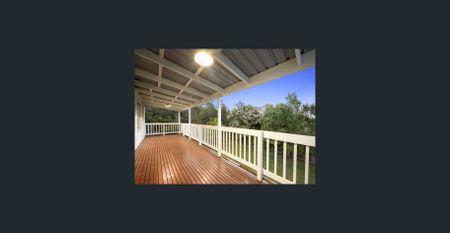 Spacious Four-Bedroom plus Study Family Home in the Balwyn High School Zone - Photo 2