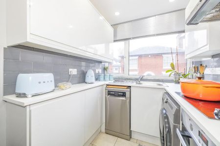 2 bedroom flat to rent - Photo 3