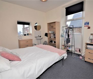 6, Clarke Dell, Botanical Gardens, Sheffield, S10 2NR - Photo 2