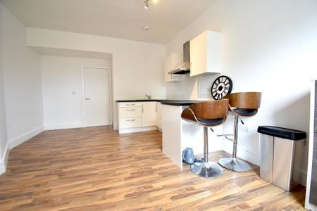 1 bedroom flat to rent - Photo 5