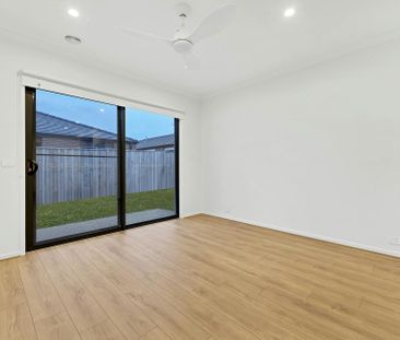 "A contemporary new build in a prime Wyndham Vale location." - Photo 3
