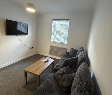 4 bedroom house to rent - Photo 1
