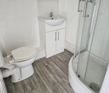 4 bedroom townhouse to rent - Photo 6