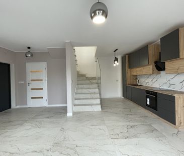 Nowiutki z pełnym wyposażeniem - Фото 1