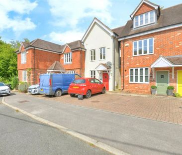 4 bedroom terraced house to rent - Photo 3
