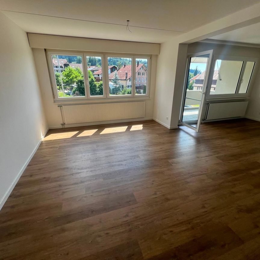 Renovierte 4.5-Zimmerwohnung - Höhenstrasse 3, 8344 Bäretswil - Photo 1