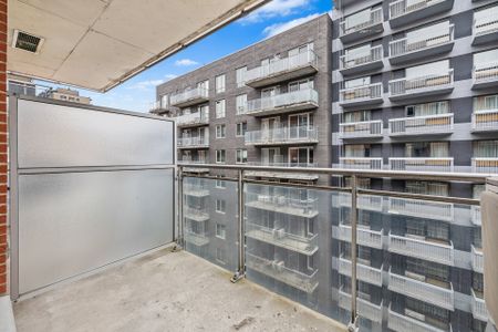 1235 Rue Bishop Montréal (Ville-Marie), QC H3G - Photo 3
