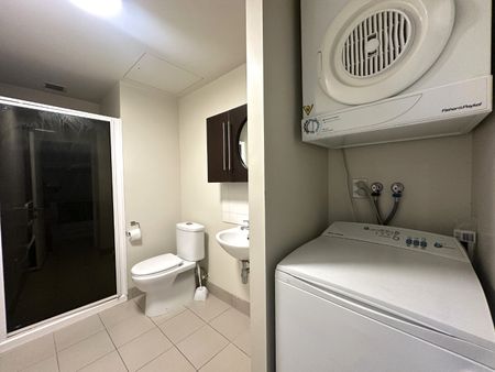 Central City Apartment - Photo 3