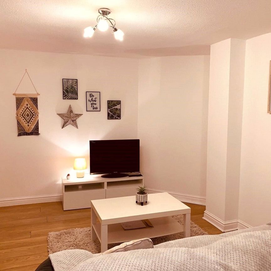 Tabernacle Chapel, Bangor, Gwynedd, LL57 - Photo 1