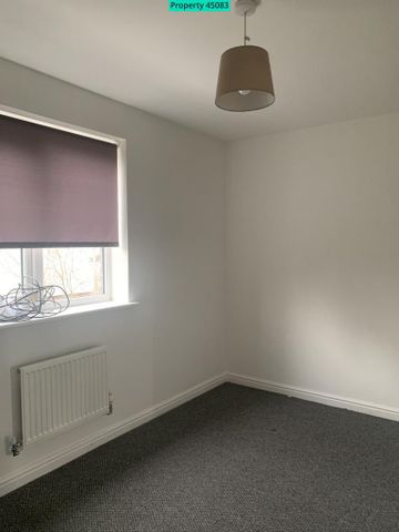 3 bedroom semi-detached house to rent - Photo 4